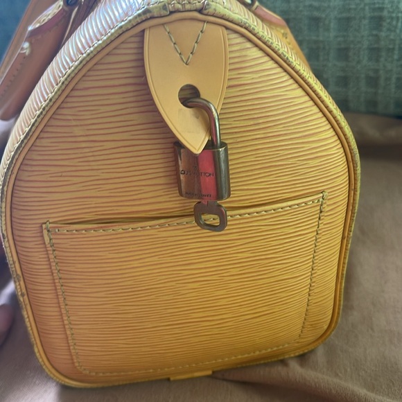 Louis Vuitton Epi Speedy 25 - Picture 6 of 12